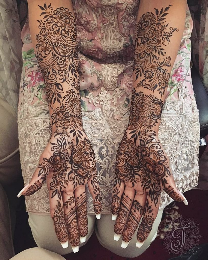 10 Rockstar Mehendi Artist You Must Follow for your henna Inspo!, Nisha Hussain 1