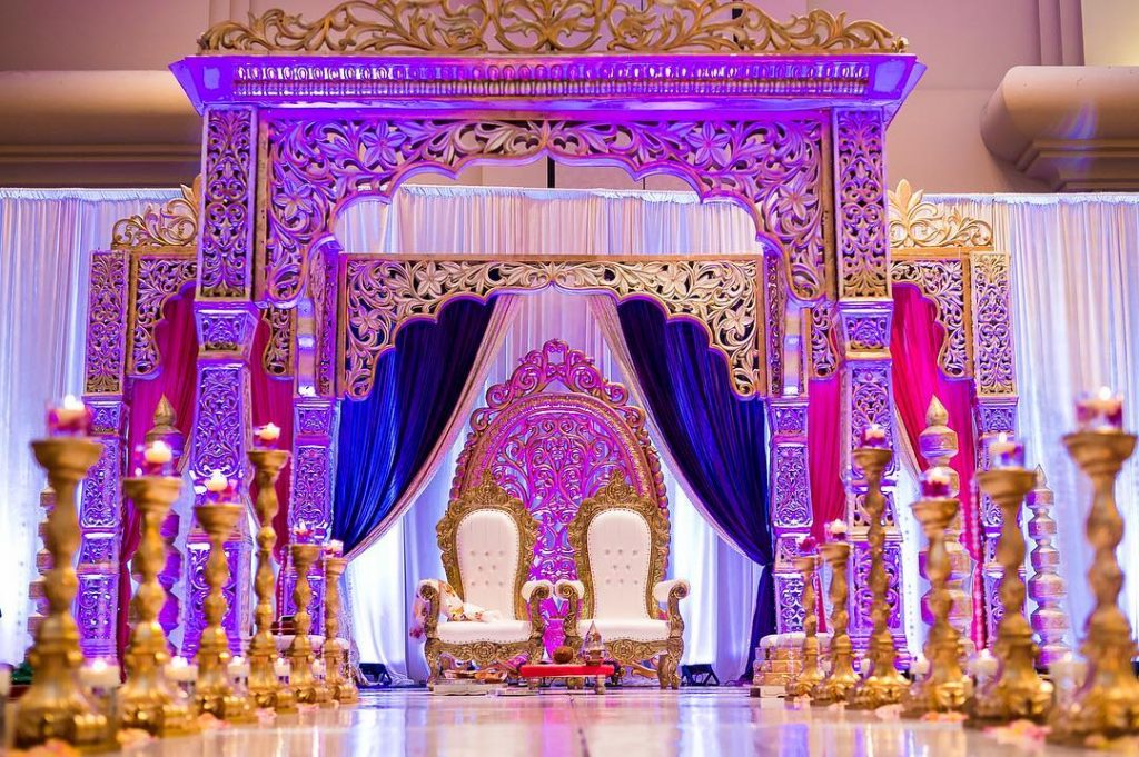 16 Beautiful Indoor Mandap Decor Ideas, 5 3 1