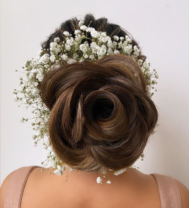 22 Glamorous Bridal Buns Hairstyles For Your Dream Wedding | WedMePlz