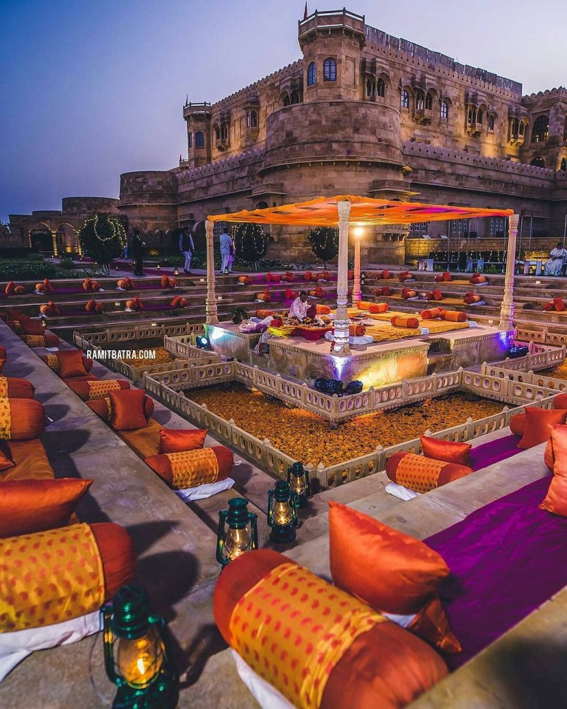 15 Unique Mandap Ideas for your Dream Wedding, 1 2 1