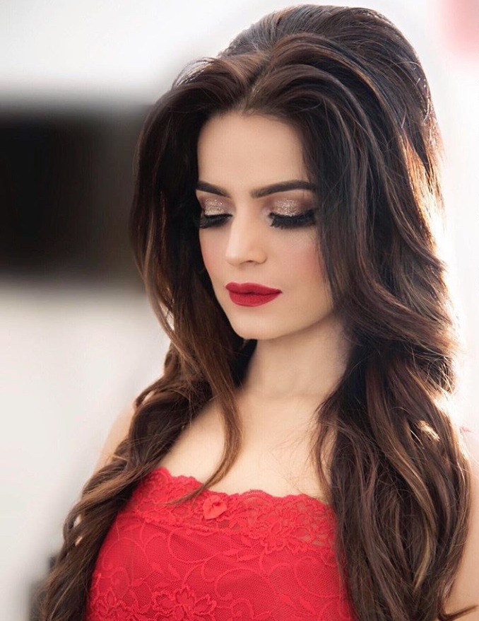 trending bridesmaid makeup