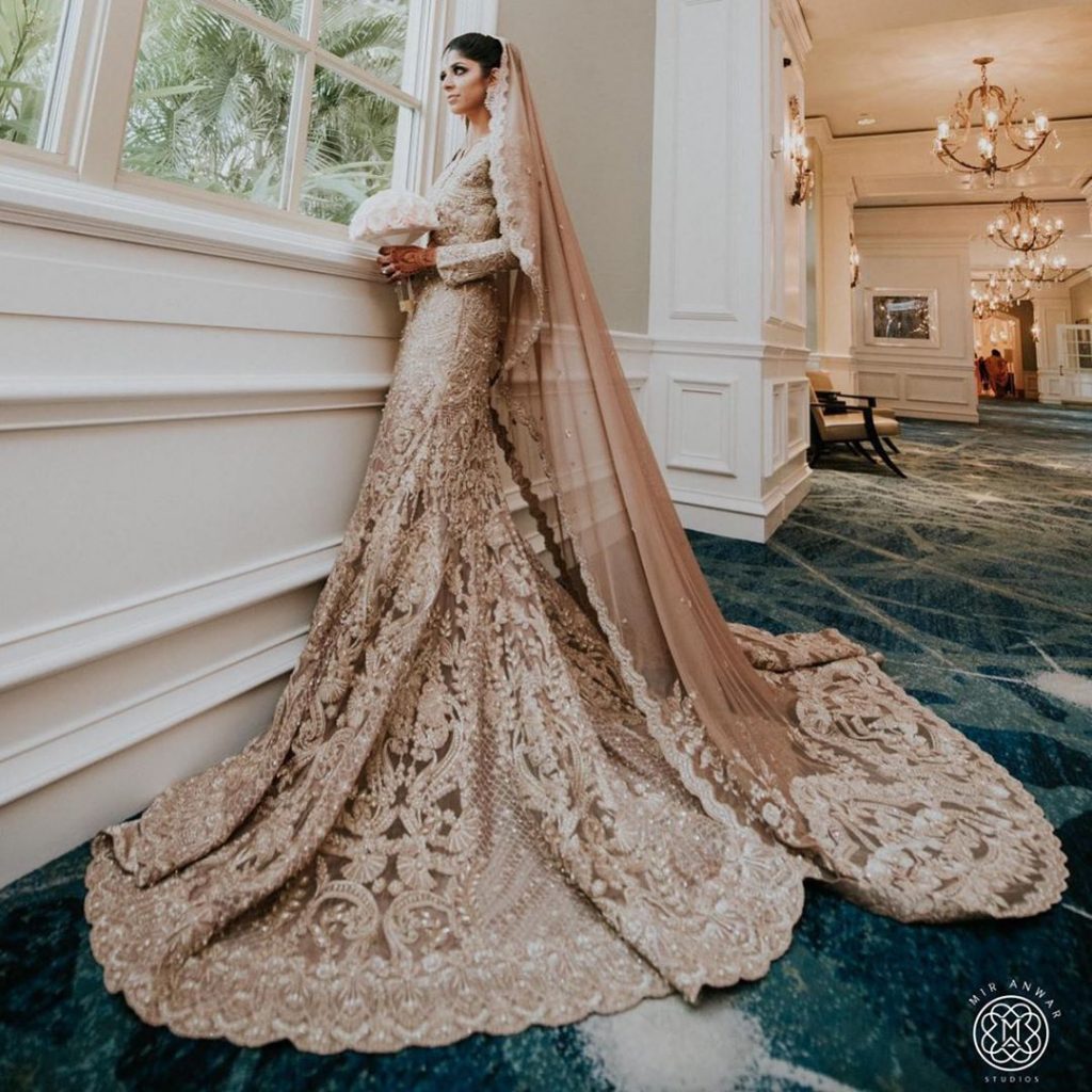 20 Gorgeous Bridal Trail Lehengas and Gowns That Made Our Jaws Drop!, farazmanan 1596775681401