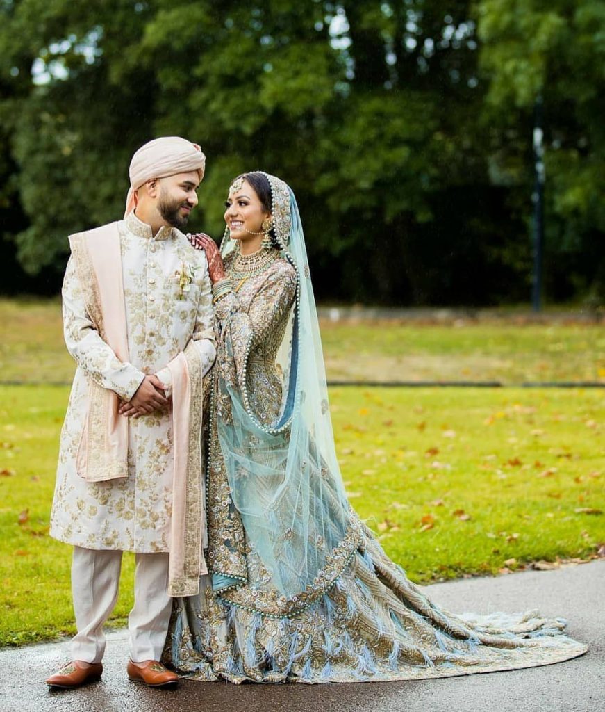 20 Gorgeous Bridal Trail Lehengas and Gowns That Made Our Jaws Drop!, wedmeplz wedmeplz 15967216661940