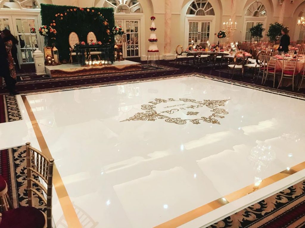 16 Vibrant Dance Floor Decor to Set that Twerky Rythm at Your Wedding, 1 109