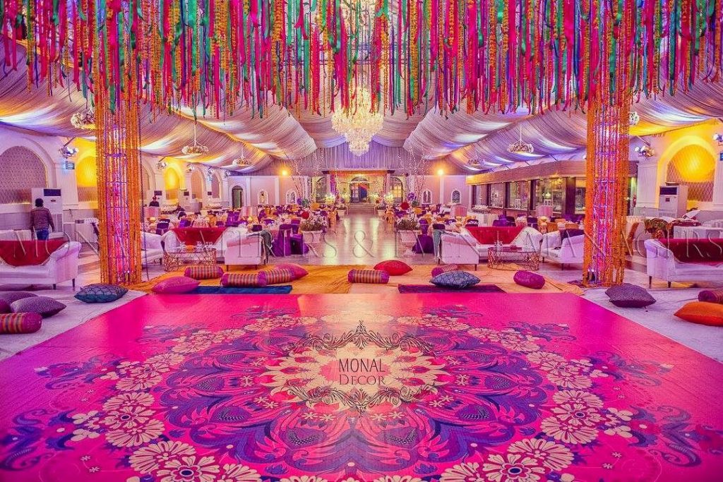 16 Vibrant Dance Floor Decor to Set that Twerky Rythm at Your Wedding, 1 110