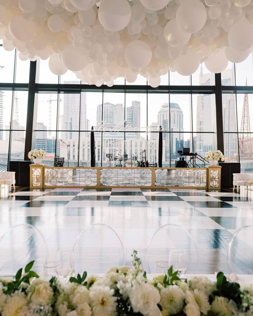 16 Vibrant Dance Floor Decor to Set that Twerky Rythm at Your Wedding, 1 112