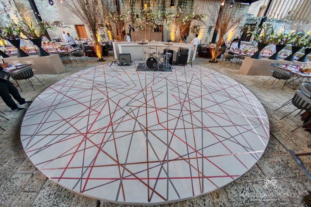 16 Vibrant Dance Floor Decor to Set that Twerky Rythm at Your Wedding, 1 113