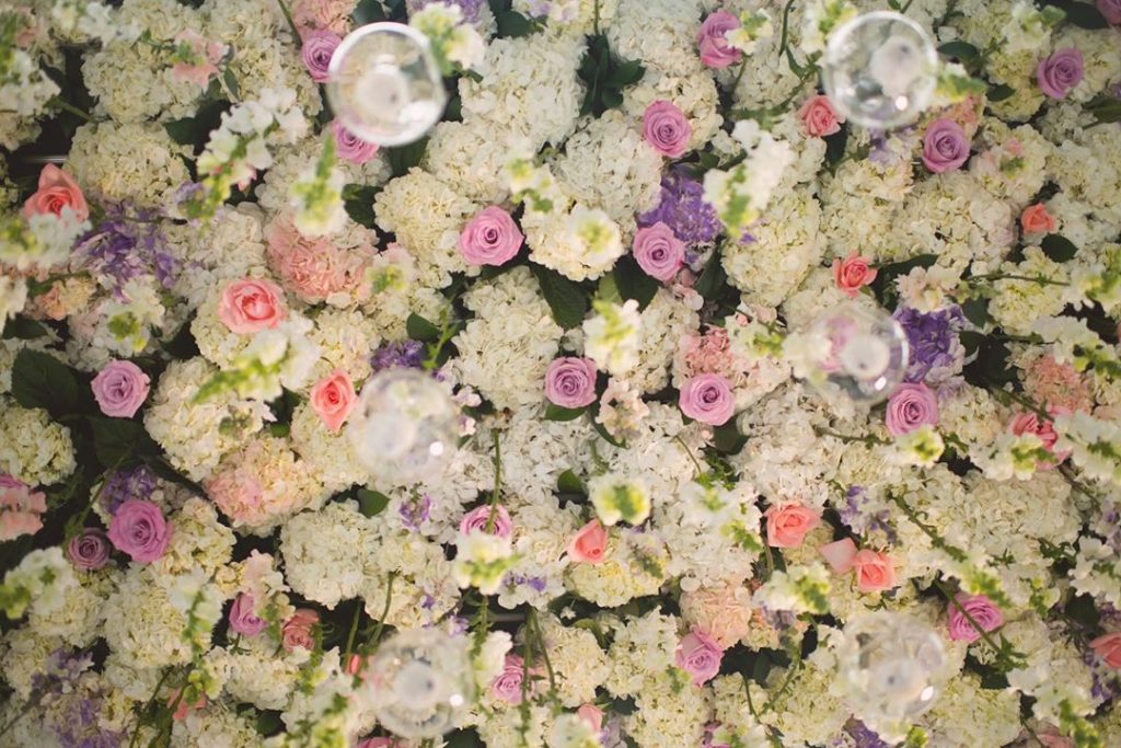22 Mesmerising & Unique Ceiling Decor Ideas for Wedding Venue, 1 242