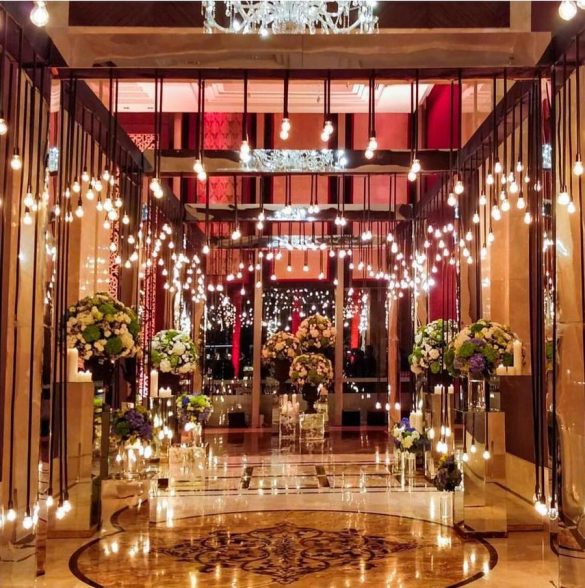 Trending Walkway Decor Ideas that could be the Oomph Factor of Your Wedding, 1 4
