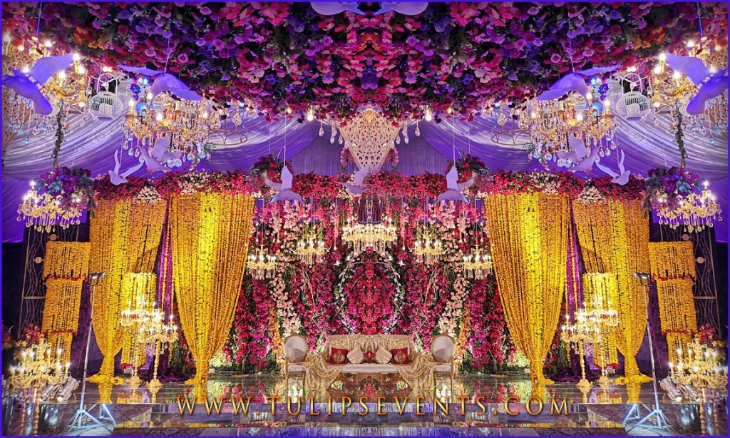 23 Gorgeous Stage Decor Ideas for a Luxurious Wedding, 1 75