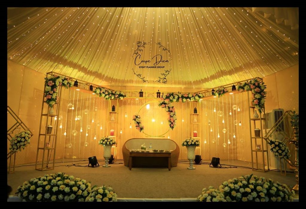 23 Gorgeous Stage Decor Ideas for a Luxurious Wedding, 1 86