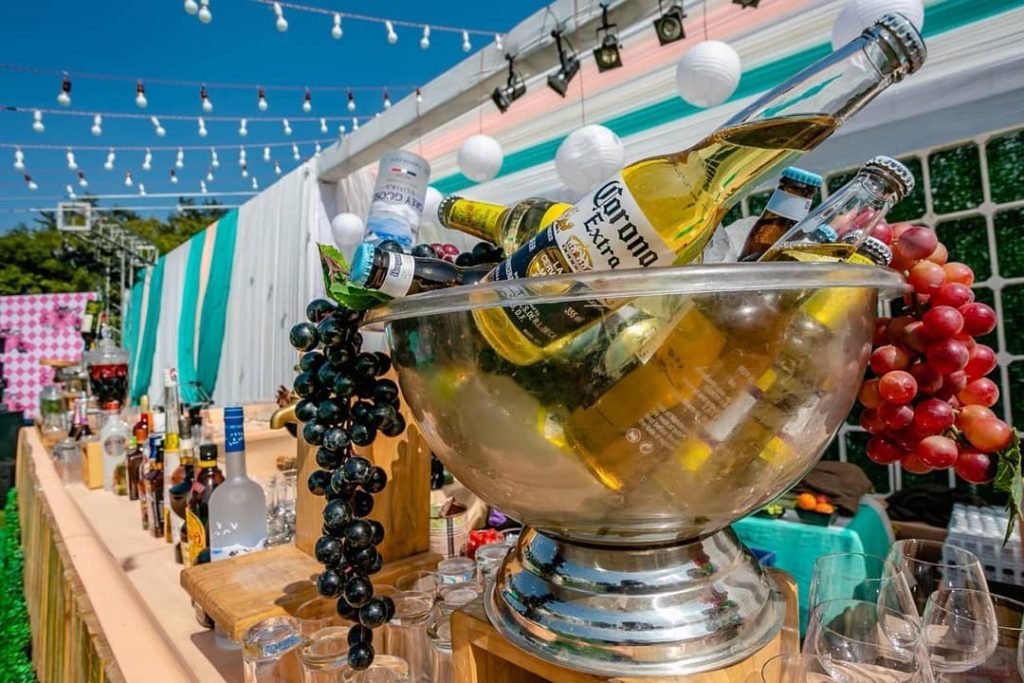 20 Unique and Quirky Wedding Bar Decor Ideas for Ritzy Cocktail Party, m 10
