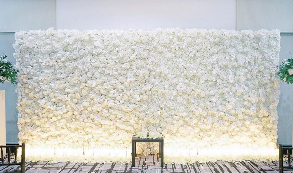 Floral Backdrop and Circle Arches for a Heavenly Wedding, m 46