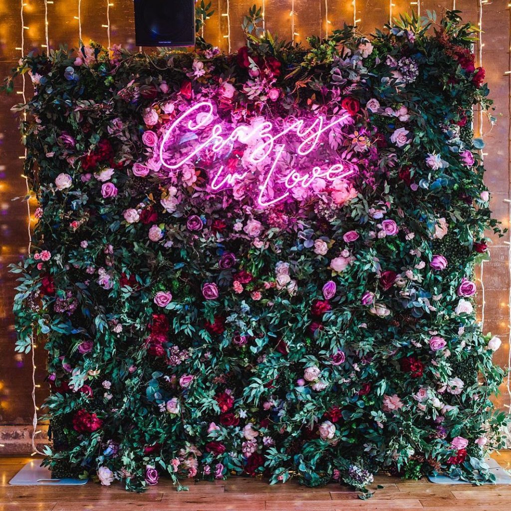 Floral Backdrop and Circle Arches for a Heavenly Wedding, m 48