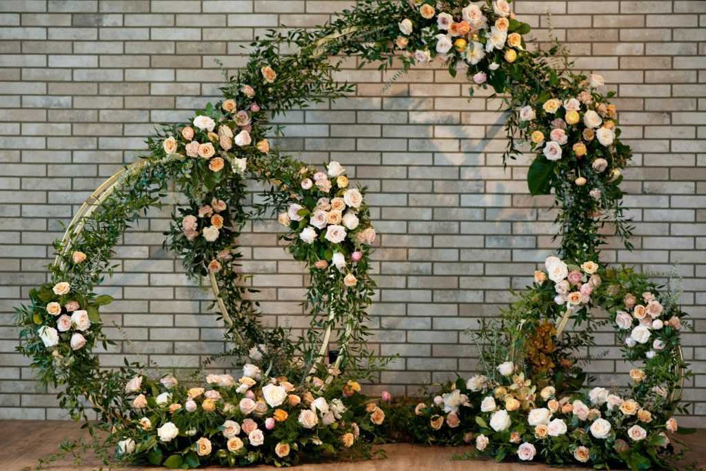 Floral Backdrop and Circle Arches for a Heavenly Wedding, m 53