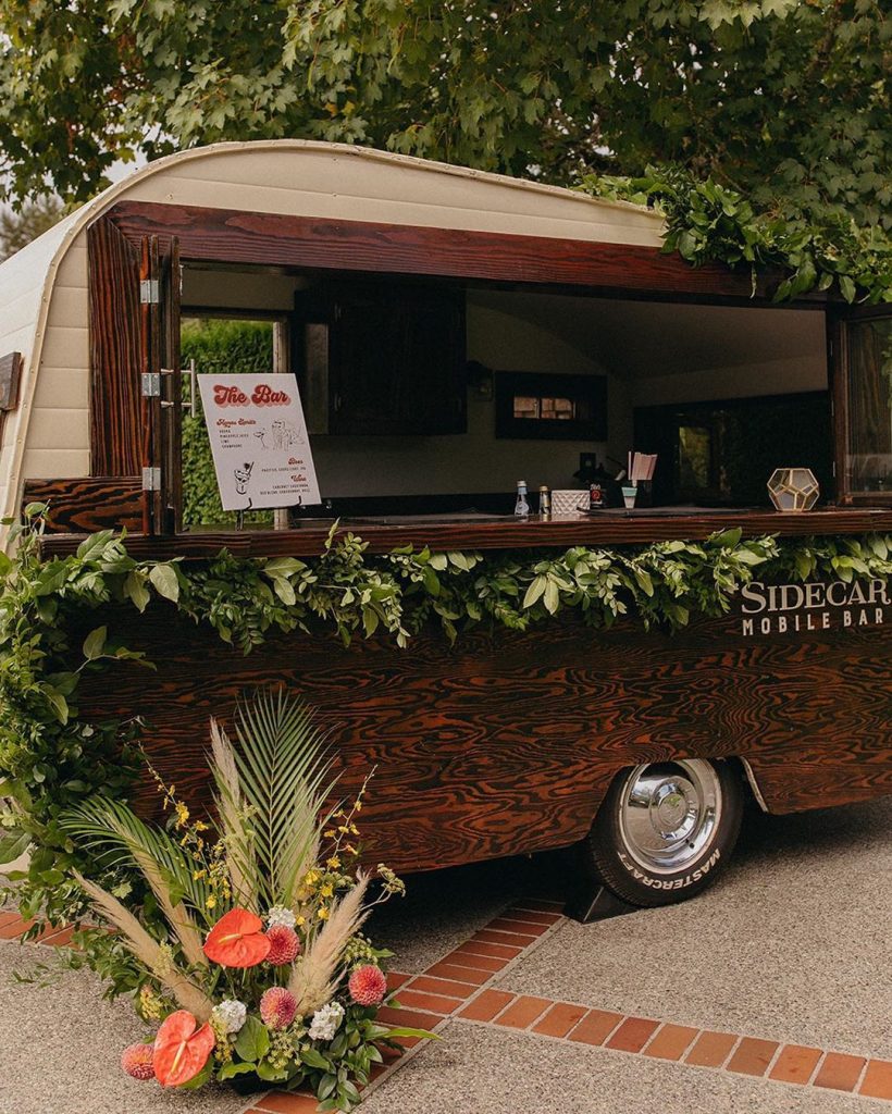 20 Unique and Quirky Wedding Bar Decor Ideas for Ritzy Cocktail Party, m 9