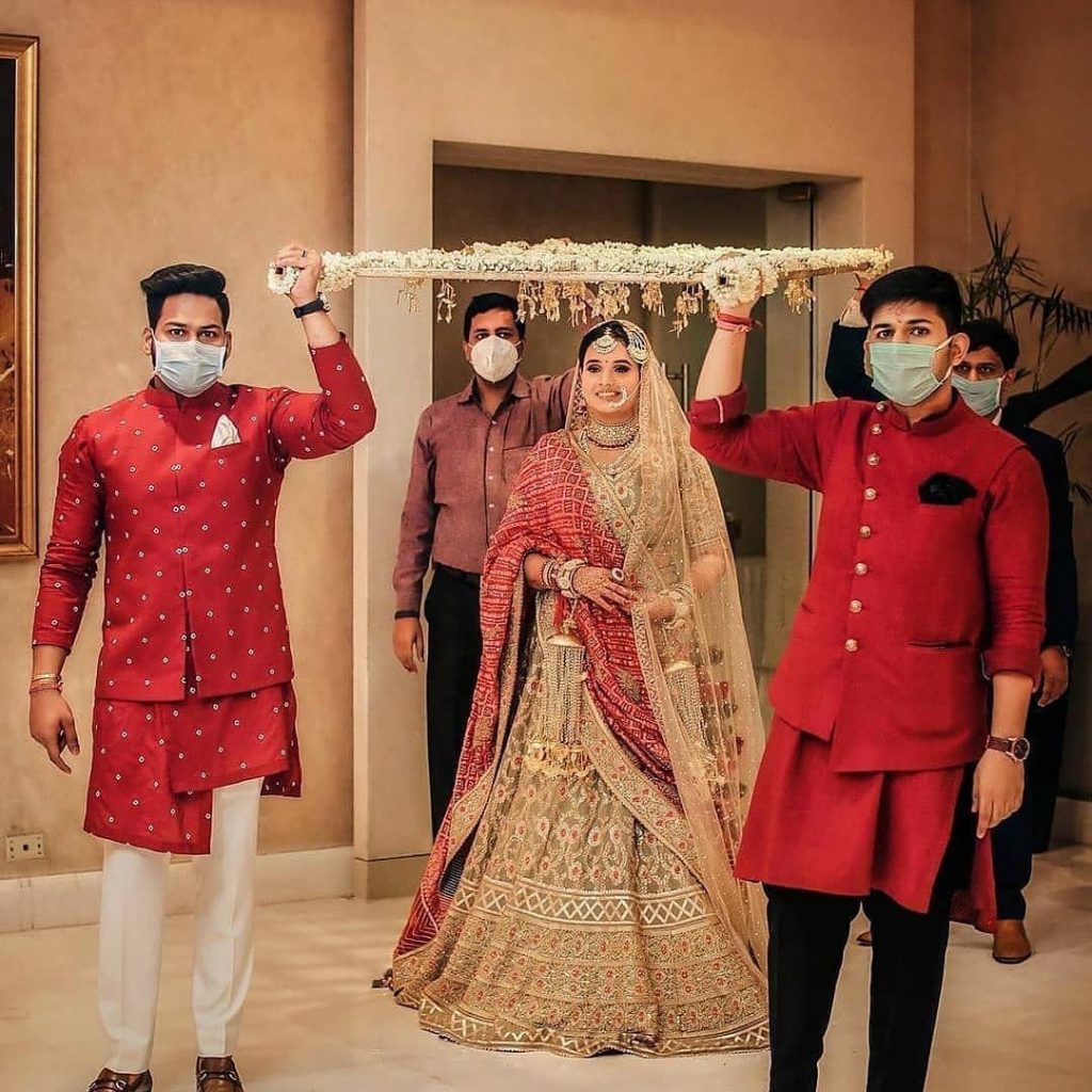 Top 11 Trending Quirky Bridal Entry Ideas For A Shandaar Entry, setmywed setmywed 16068283610129