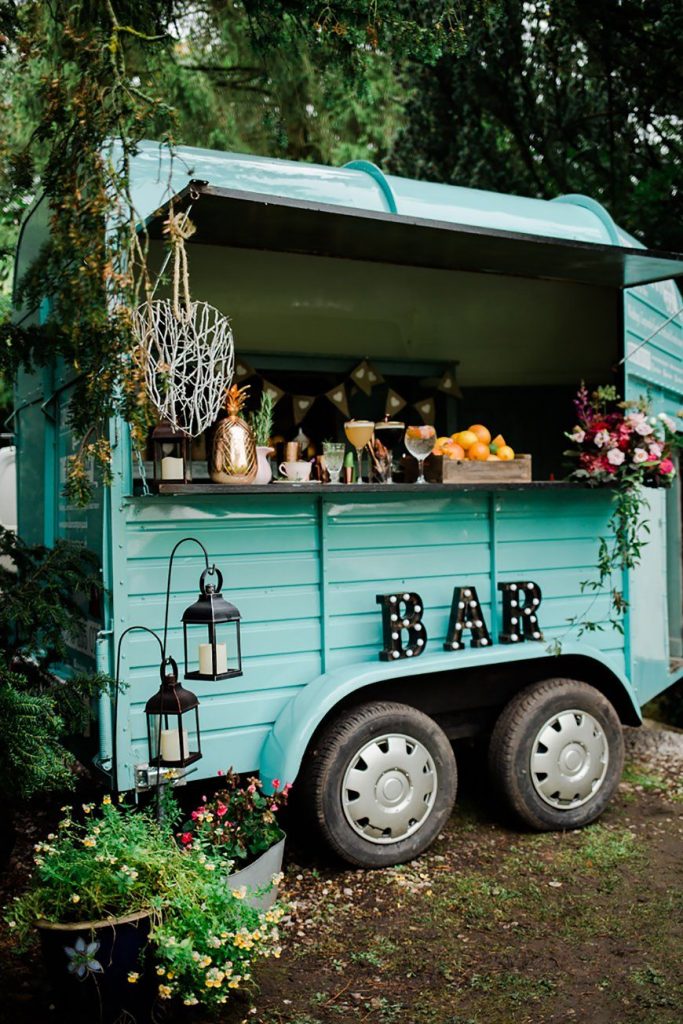 Impressive Wedding Bar Themes and Setup Ideas, Wedding Drinks With A Difference CHWV