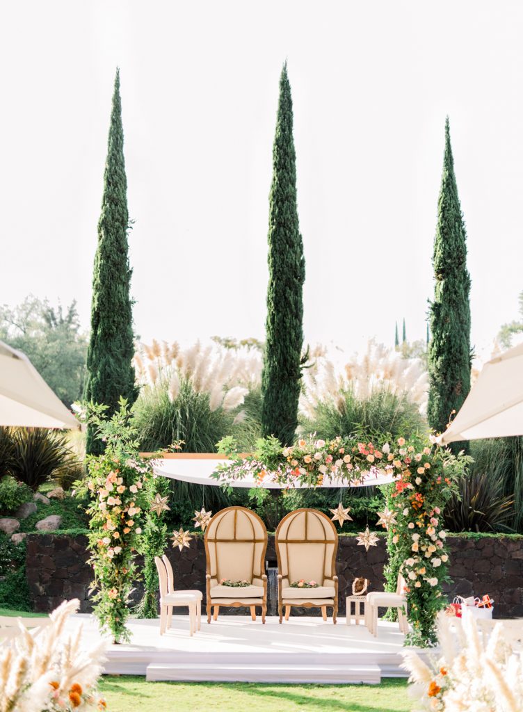 Enticing Minimalistic Wedding Decor Ideas That Redefines the Beauty in Simplicity, image 1