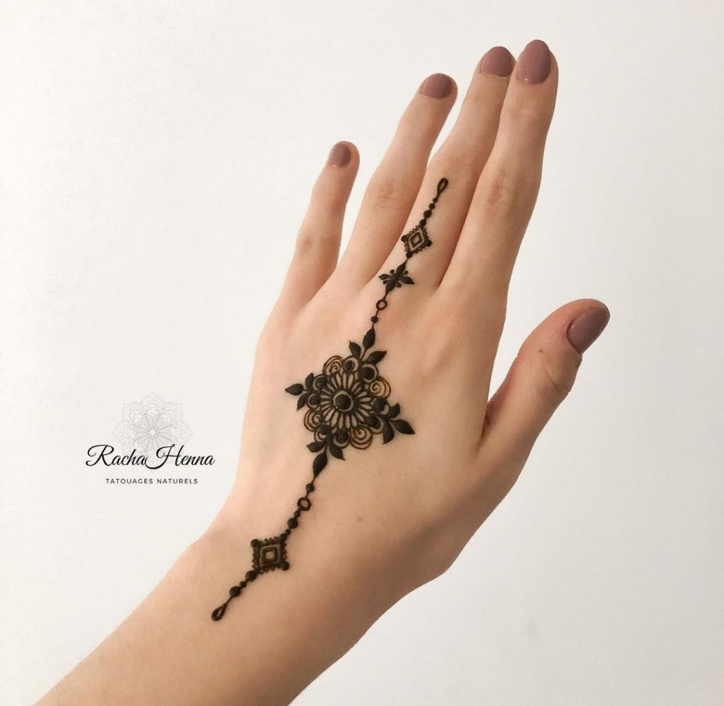 simple henna design